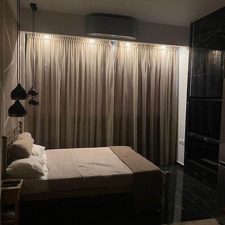 Appartamento Flat In Athens Next To Metro St! Esterno foto